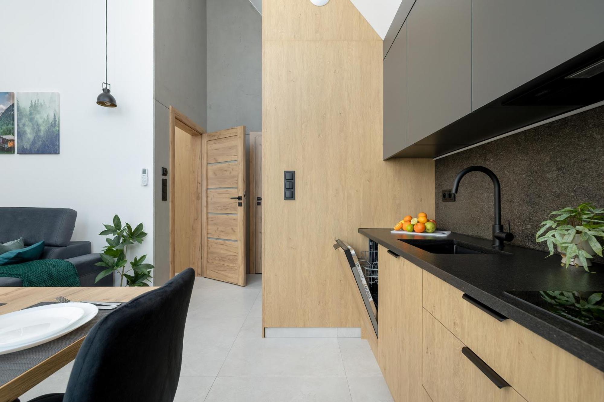 Apartment Prestizowe Goralskie W Sercu Zakopanego & Parking By Renters *